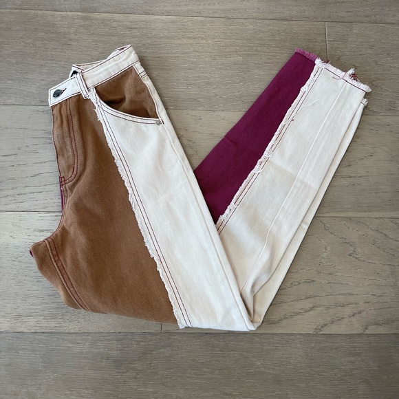 PrettyLittleThing Denim - PLT color block jeans